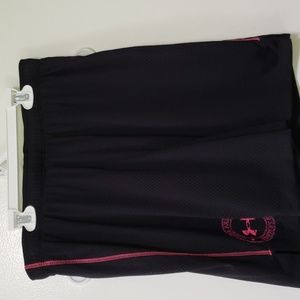 Never worn under armour women's athletic shorts